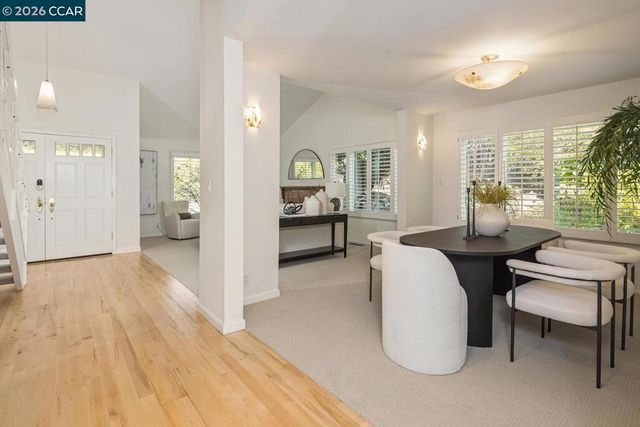 1555 Pebblebrook Ct, Walnut Creek, CA 94596