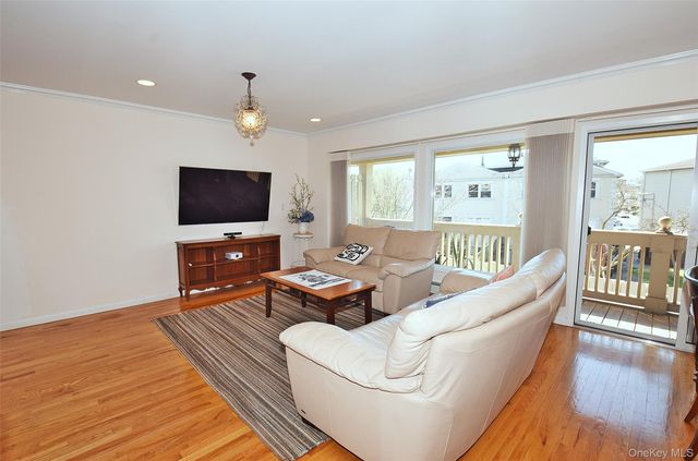 207-22 Jordan Drive 93 U, Bayside, NY 11360