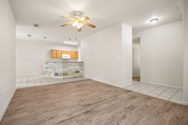 21513 Pershing Ave A, Lago Vista, TX 78645