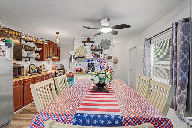 935 S CRYSTAL GROVE POINT, Homosassa, FL 34448