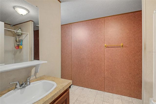 935 S CRYSTAL GROVE POINT, Homosassa, FL 34448