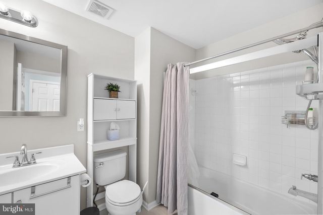 381 LIVERMORE LN, Alexandria, VA 22304