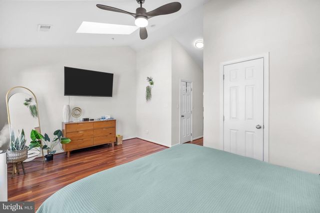 381 LIVERMORE LN, Alexandria, VA 22304