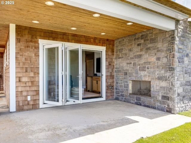 1398 N OCEAN Ave, Gearhart, OR 97138