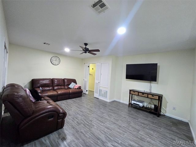 102 Pinehaardt Drive, Selma, AL 36701