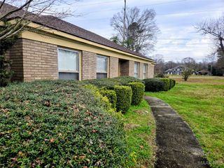 102 Pinehaardt Drive, Selma, AL 36701