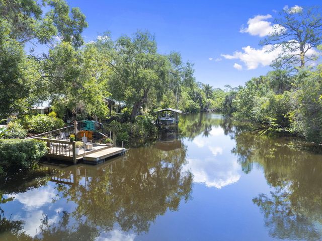 207 Cardinal Trail, Stuart, FL 34997
