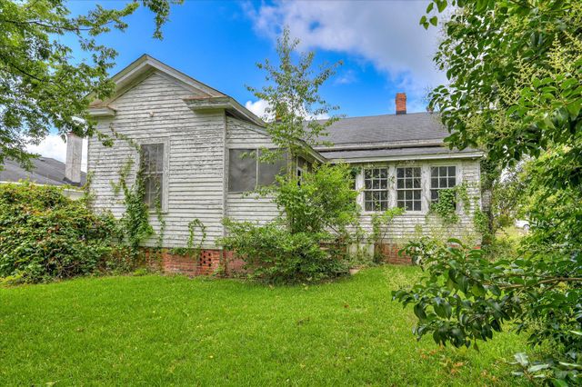 818 Academy Avenue, Waynesboro, GA 30830