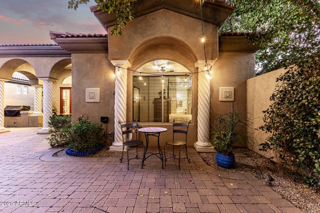 3418 E PYRENEES Pass, Phoenix, AZ 85018