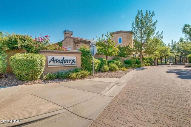 3418 E PYRENEES Pass, Phoenix, AZ 85018