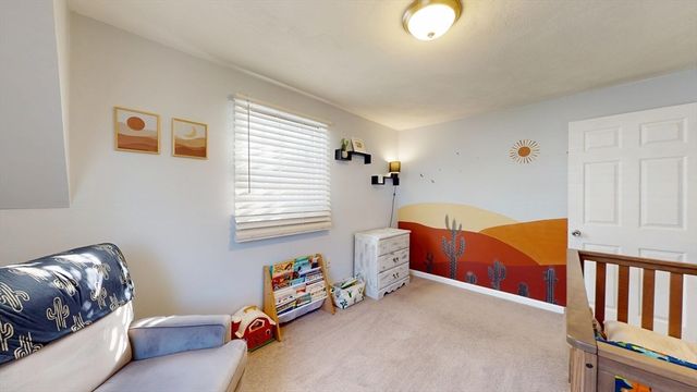 11 Maplewood Dr, Townsend, MA 01469