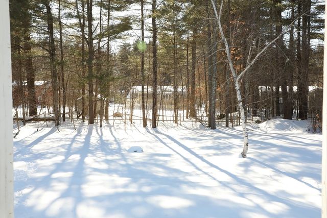 11 Maplewood Dr, Townsend, MA 01469