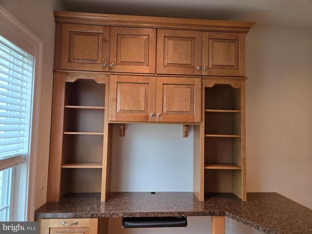 121 AMBROSE LN, Fredericksburg, VA 22406
