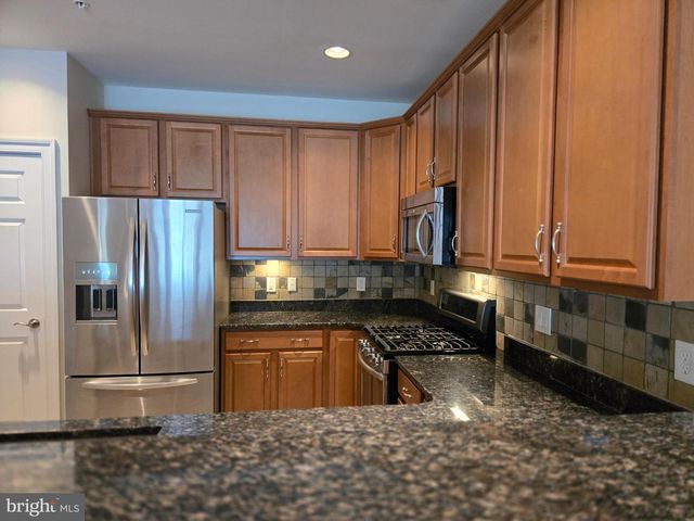 121 AMBROSE LN, Fredericksburg, VA 22406