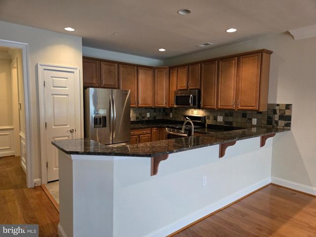 121 AMBROSE LN, Fredericksburg, VA 22406