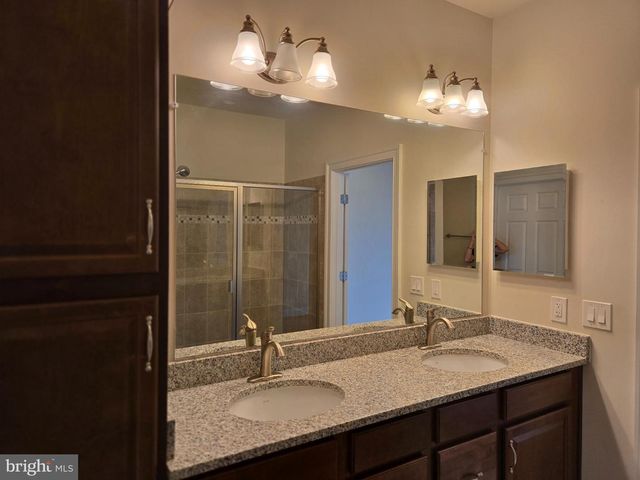 121 AMBROSE LN, Fredericksburg, VA 22406