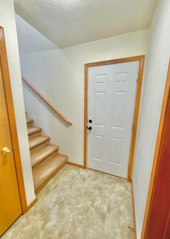 31 S Arties Ln, Greenacres, WA 99016