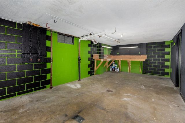 234 58th Street, Des Moines, IA 50312