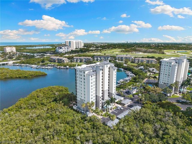 420 Cove Tower DR 804, Naples, FL 34110