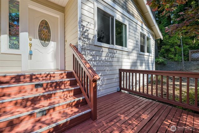 55 Lake Louise Drive, Bellingham, WA 98229