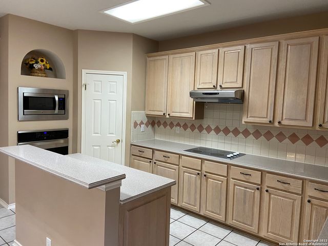 2506 Ox Eye Trl, San Antonio, TX 78258