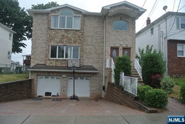 69 Summit Avenue 2, Elmwood Park, NJ 07407
