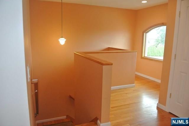 69 Summit Avenue 2, Elmwood Park, NJ 07407
