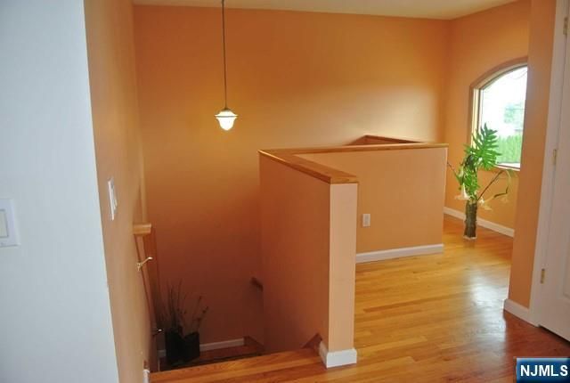 69 Summit Avenue 2, Elmwood Park, NJ 07407