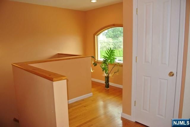 69 Summit Avenue 2, Elmwood Park, NJ 07407