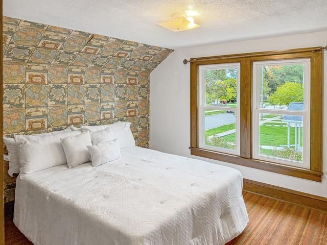 1127 W ELSIE STREET, Appleton, WI 54914