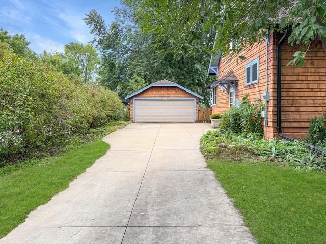1127 W ELSIE STREET, Appleton, WI 54914