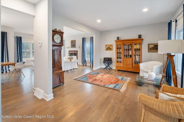 22 Edinburgh Court, New Scotland, NY 12159