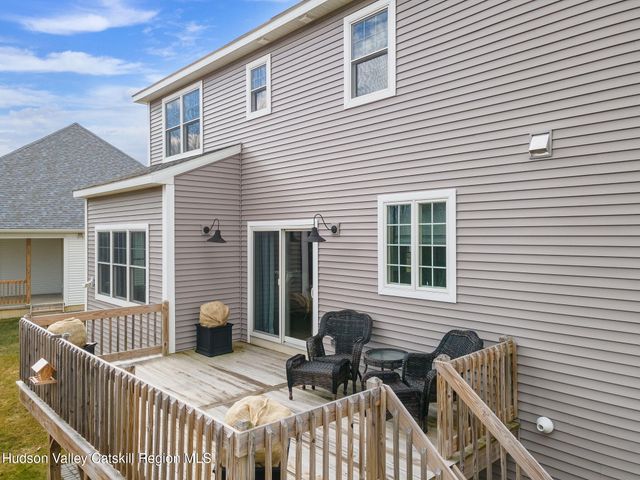 22 Edinburgh Court, New Scotland, NY 12159