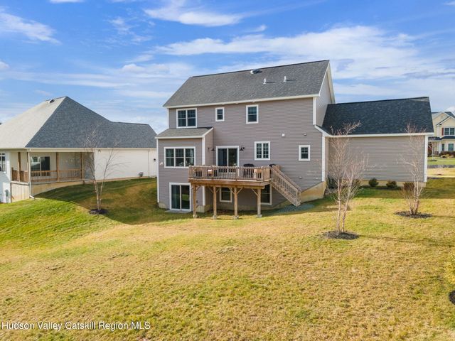 22 Edinburgh Court, New Scotland, NY 12159