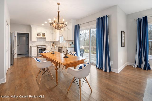 22 Edinburgh Court, New Scotland, NY 12159