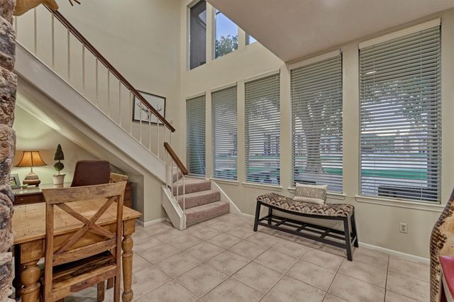 3923 Lakewood Drive, Montgomery, TX 77356