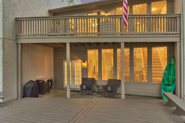 3923 Lakewood Drive, Montgomery, TX 77356