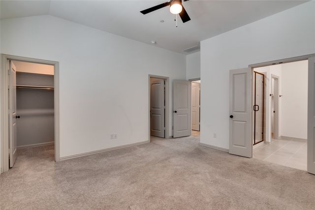 420 Parkside DR, Argyle, TX 76226