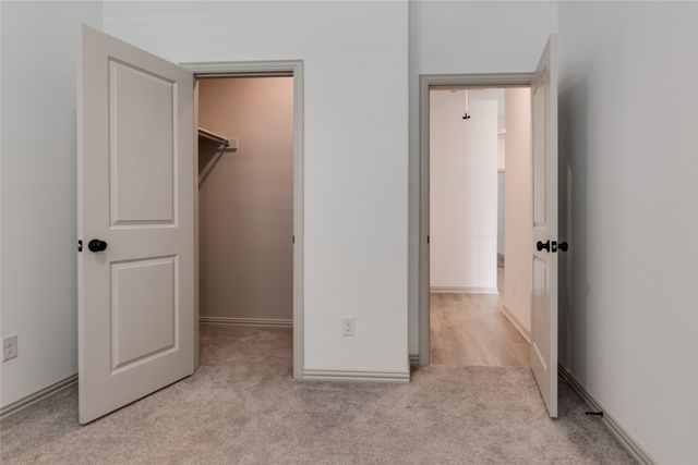 420 Parkside DR, Argyle, TX 76226