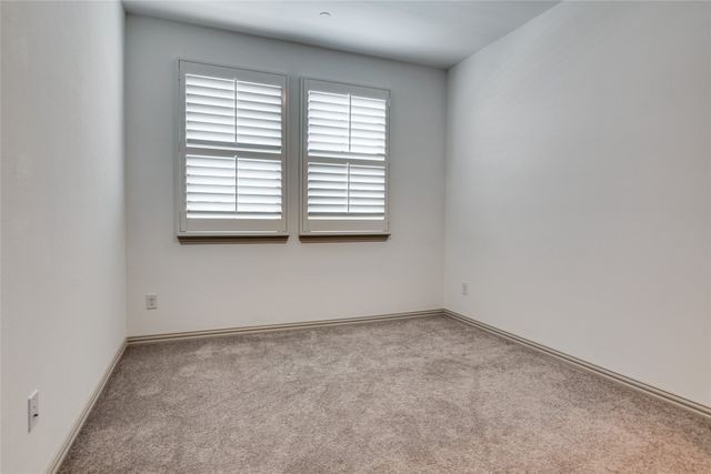 420 Parkside DR, Argyle, TX 76226