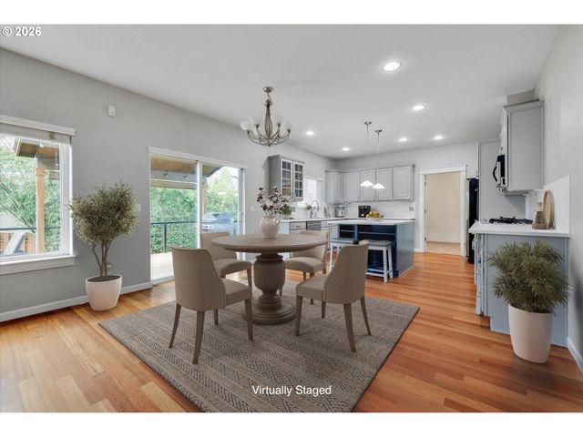 10847 Se ALEXANDER Dr, Happy Valley, OR 97086