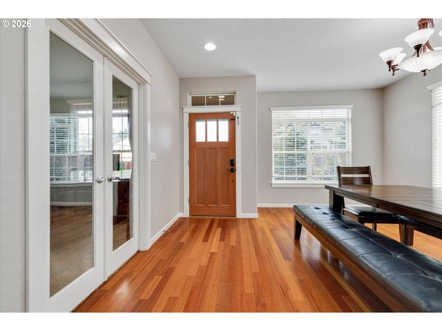 10847 Se ALEXANDER Dr, Happy Valley, OR 97086