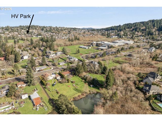 10847 Se ALEXANDER Dr, Happy Valley, OR 97086