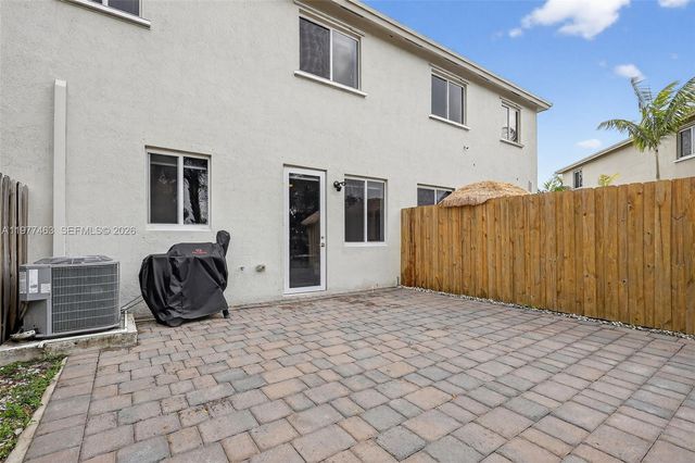 20868 NW 9th Path, Miami Gardens, FL 33169