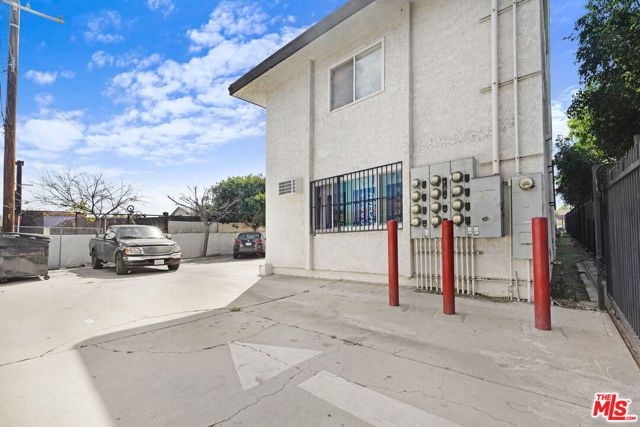 10028 San Fernando Road, Pacoima (los Angeles), CA 91331