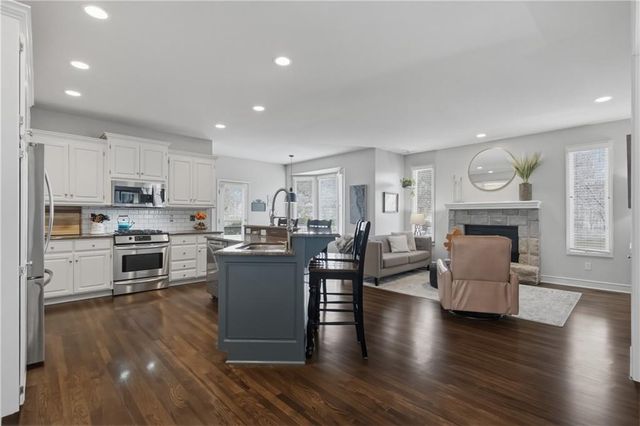 16101 Birch Street, Overland Park, KS 66085