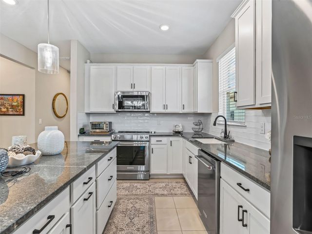 8764 SW 58TH STREET ROAD, Ocala, FL 34481