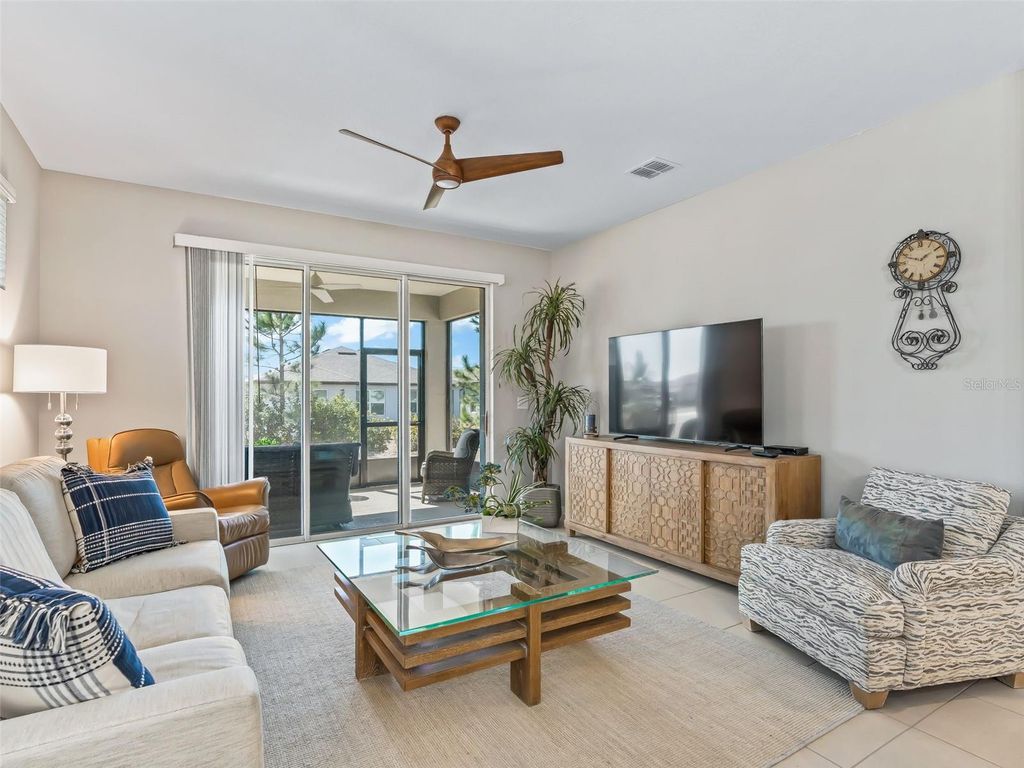 Image 18 of property listing at 8764 SW 58TH STREET ROAD, Ocala, FL 34481