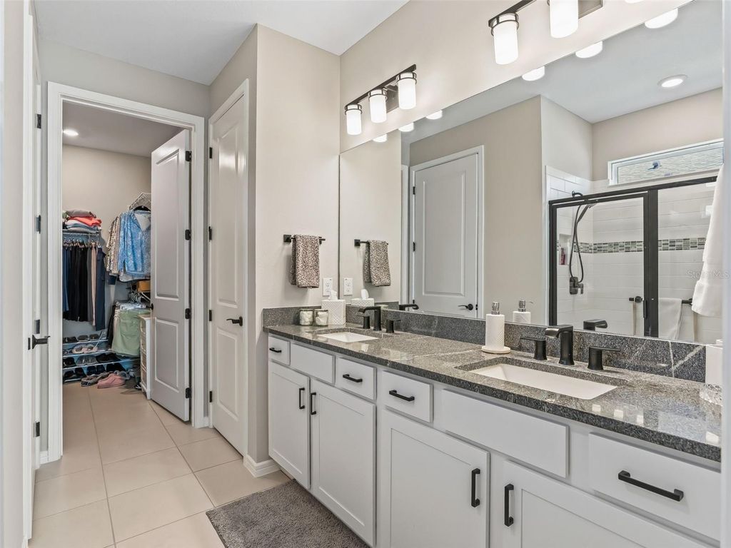 Image 25 of property listing at 8764 SW 58TH STREET ROAD, Ocala, FL 34481