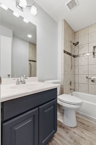 728 Lisa Lane, Cedar Hill, TX 75104